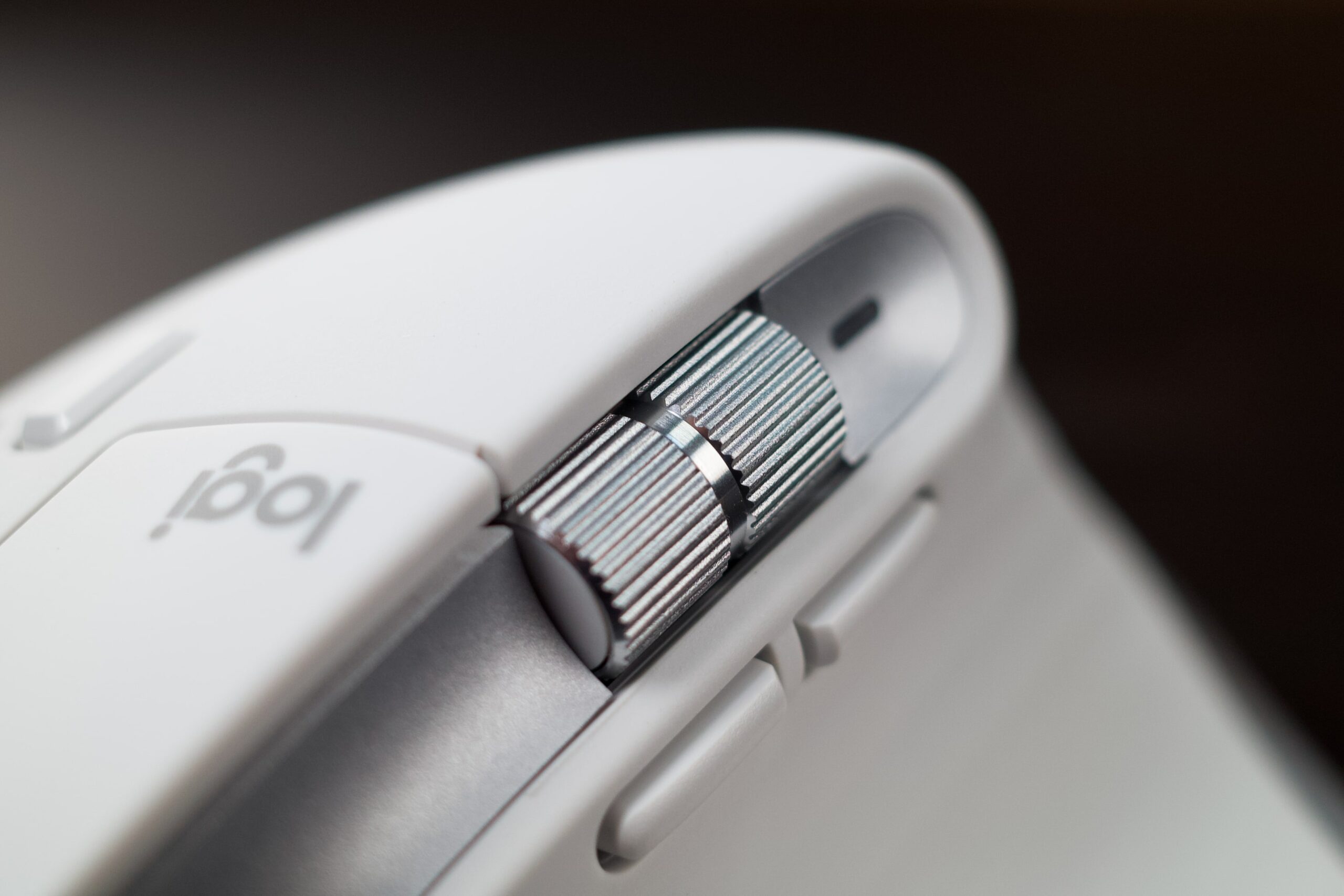 Trên Tay Logitech Mx Master 3S: Màu Trắng Trang Nhã, Nút Bấm Rất Êm, Độ Nhạy Cao Hơn Và Chỉnh Được Trên Tay Logitech Mx Master 3S: Màu Trắng Trang Nhã, Nút Bấm Rất Êm, Độ Nhạy Cao Hơn Và Chỉnh Được