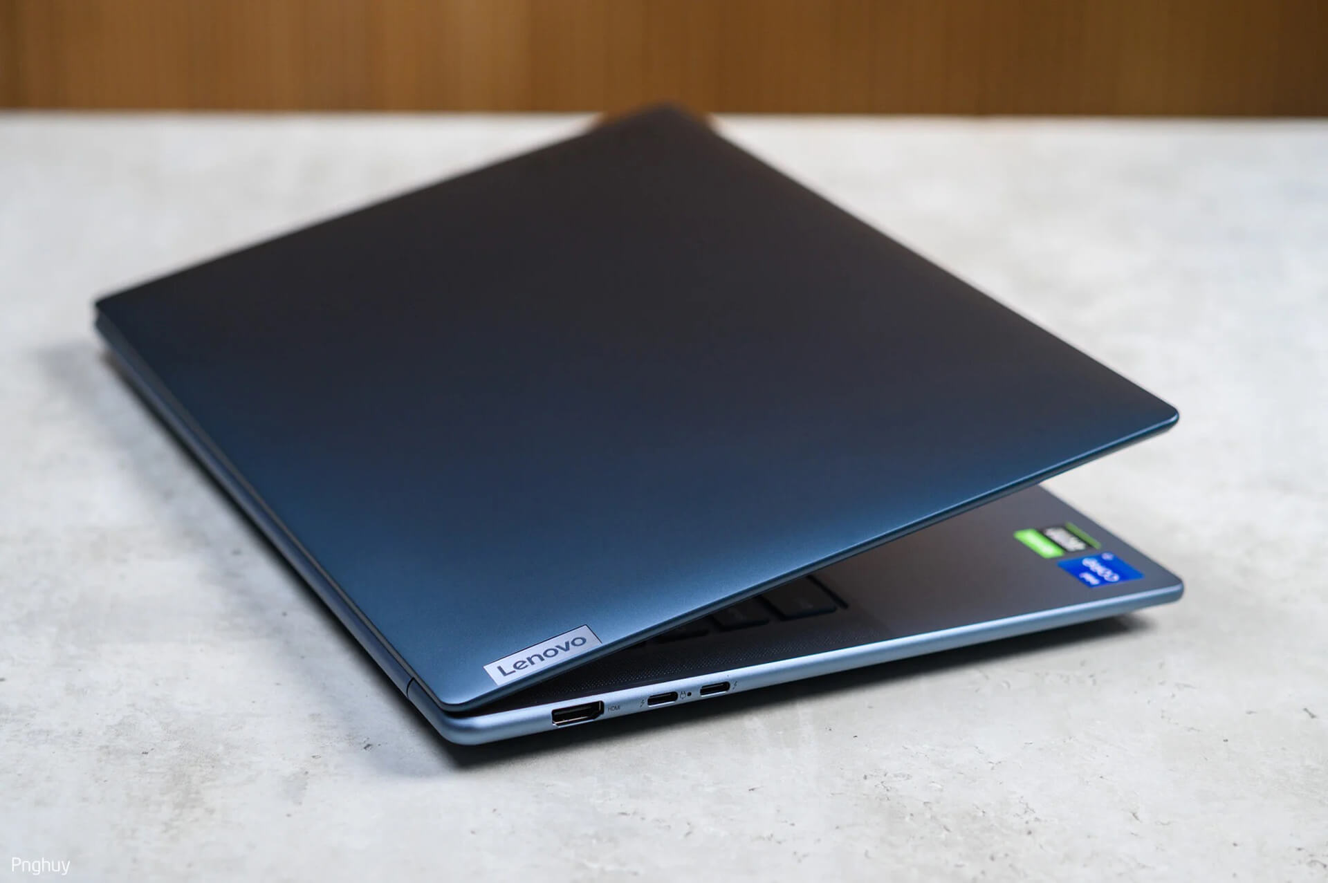 Tren Tay Lenovo Yoga Slim 7I Prox May Dep Cau Hinh Cao Da Dung Cho Nhieu Nhu Cau Features 04 Trên Tay Lenovo Yoga Slim 7I Prox Máy Đẹp, Cấu Hình Cao, Đa Dụng Cho Nhiều Nhu Cầu Features 04