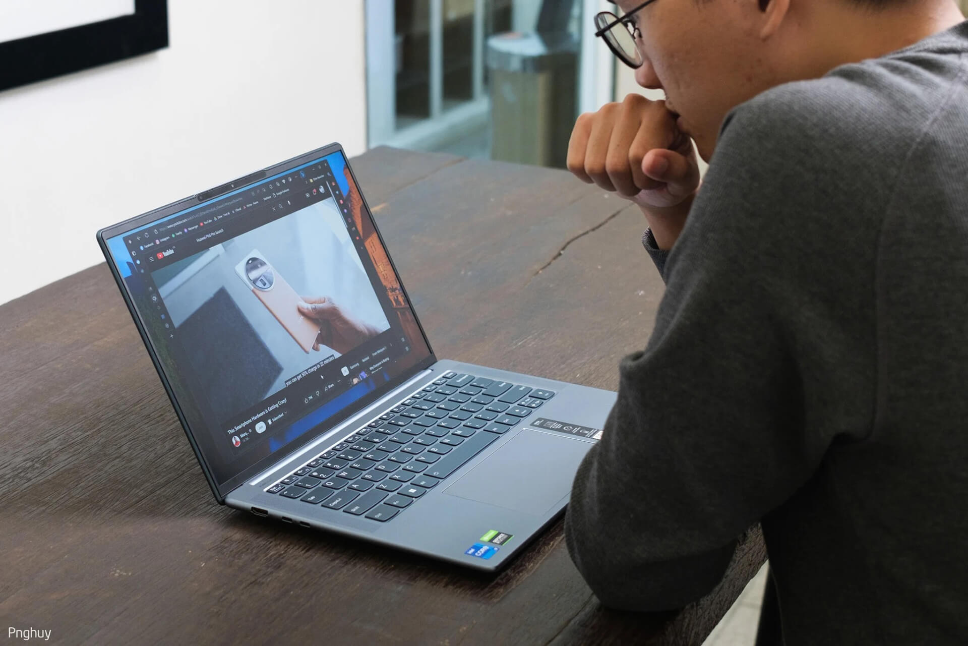 Tren Tay Lenovo Yoga Slim 7I Prox May Dep Cau Hinh Cao Da Dung Cho Nhieu Nhu Cau Features 17 Trên Tay Lenovo Yoga Slim 7I Prox Máy Đẹp, Cấu Hình Cao, Đa Dụng Cho Nhiều Nhu Cầu Features 17