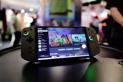 Microsoft's Next-Gen Gaming Strategy: Xbox Handheld, Xbox PC Hybrid, or Both?