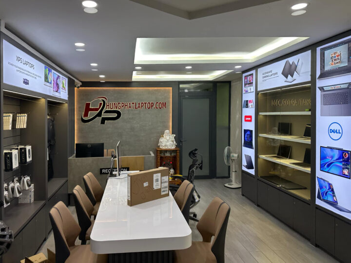 Hưng Phát Laptop showroom