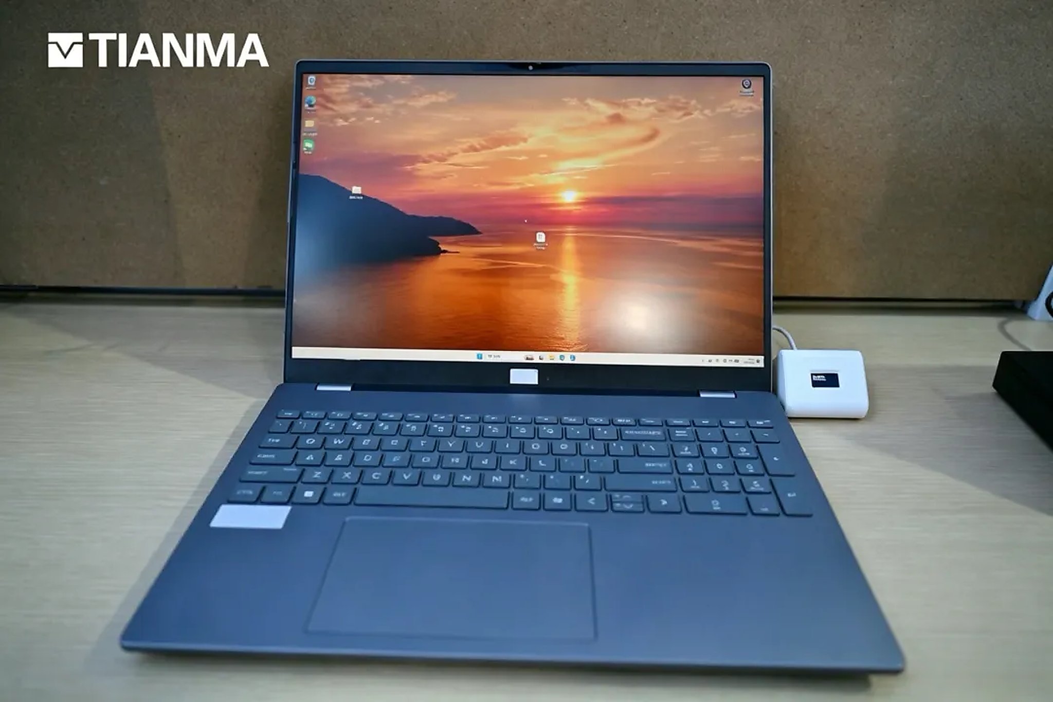 Tianma Đang Nhắm Đúng Nhu Cầu Của Laptop Cao Cấp: Mỏng, Cảm Ứng Và Ít Hao Pin Hơn