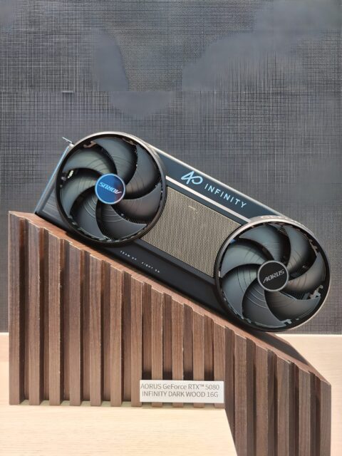 Đánh Giá Chi Tiết Rtx 50 Infinity Aorus: Thiết Kế Ấn Tượng Và Hiệu Năng