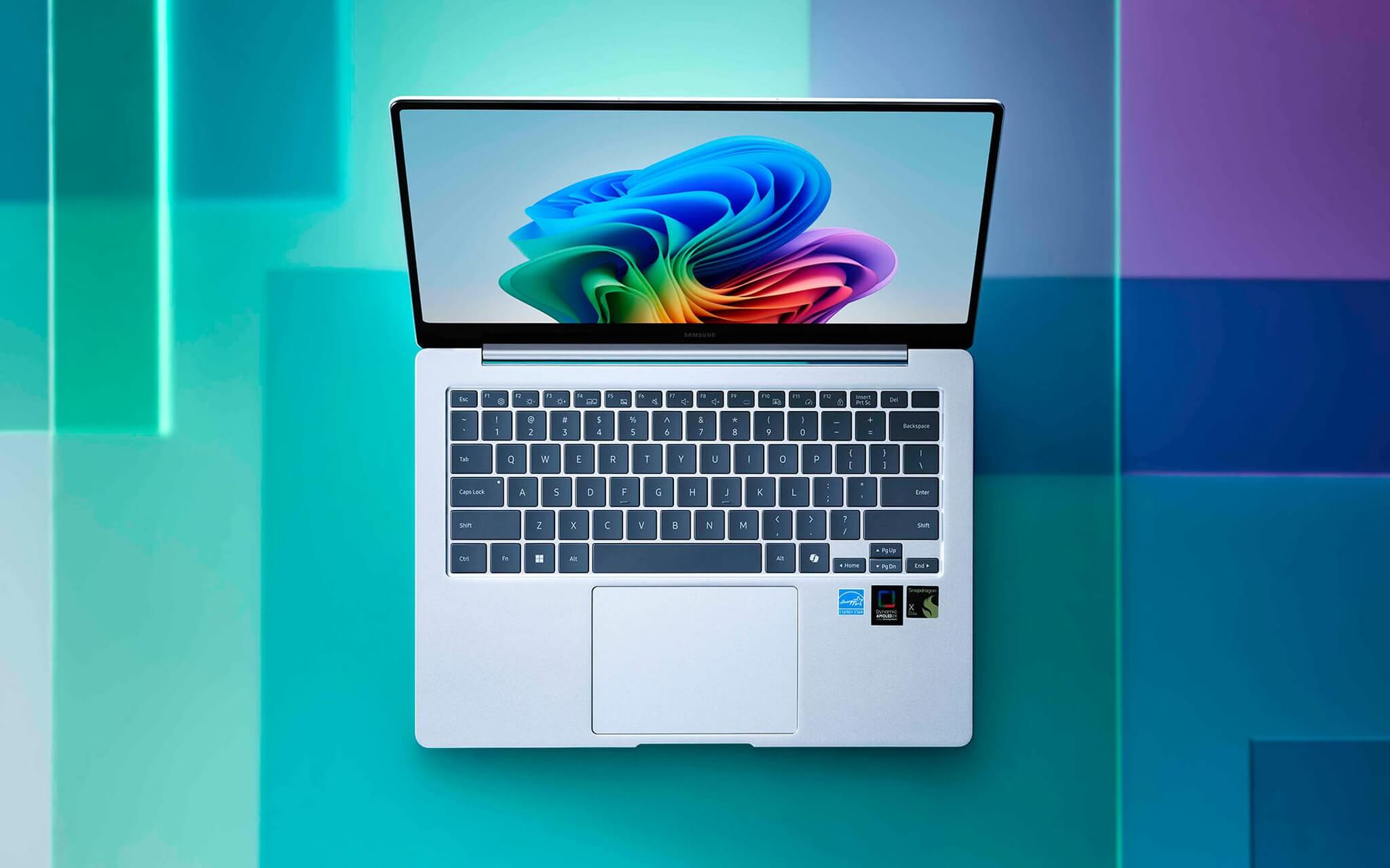 Dell Xps 14 Va Samsung Galaxy Book4 Edge 14 2026 Loai Nao Ph 2 Dynamic Amoled Galaxy Book4 Edge 14 Screen Displaying Sharp Images Next To Dell Xps 14 9440 Ips